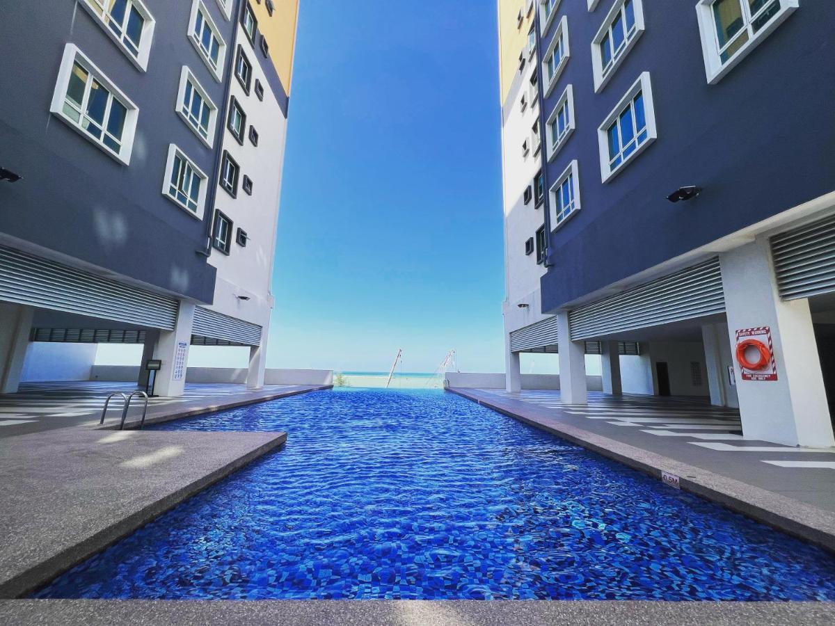 Ureshii Homestay Ladang Tanjung Kuala Terengganu With Pool ภายนอก รูปภาพ